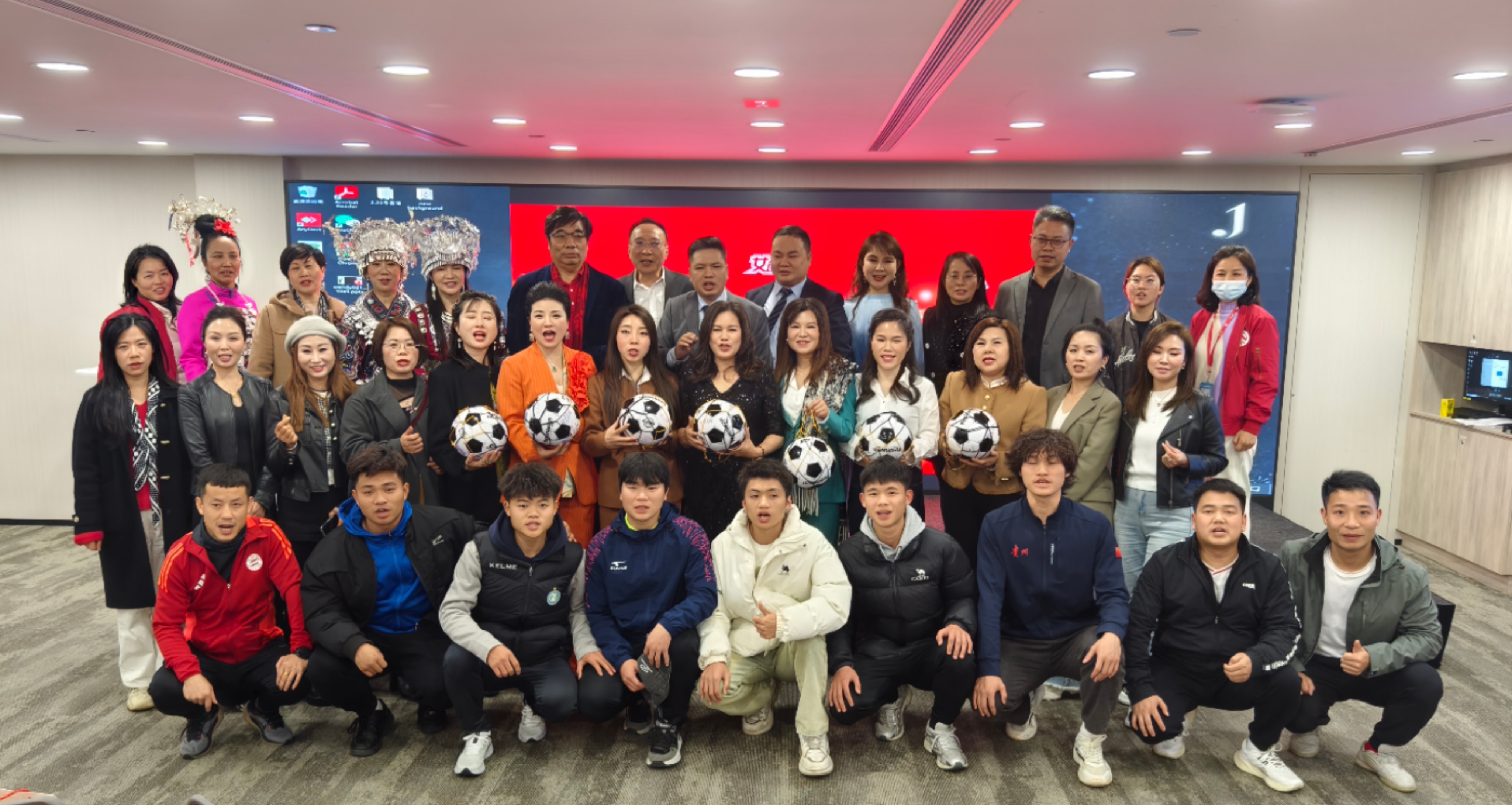 女創之星與榕灣村超文化簽約儀式暨走進貴州村超新聞發布會在香港舉行