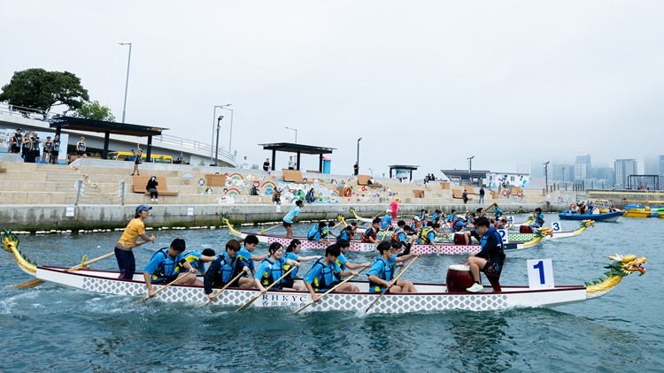 吉列島盃龍舟賽2025落幕 足球領袖「玩過界」挑戰龍舟賽