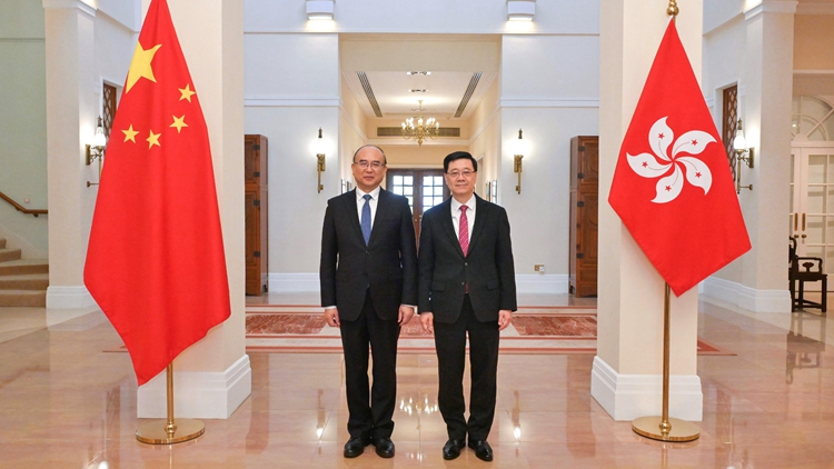 李家超晤黑龍江省委書記許勤 就深化龍港合作交流意見