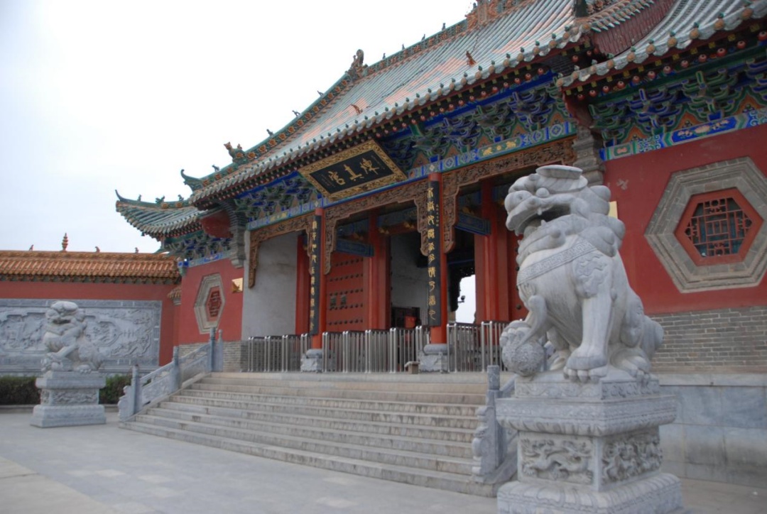 【長在隨筆】方城一日