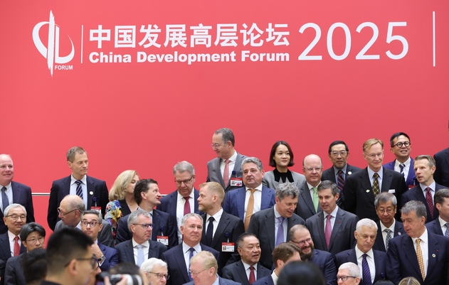 盈科拓展：千禧年後 盈科與長和互不參與業務決策