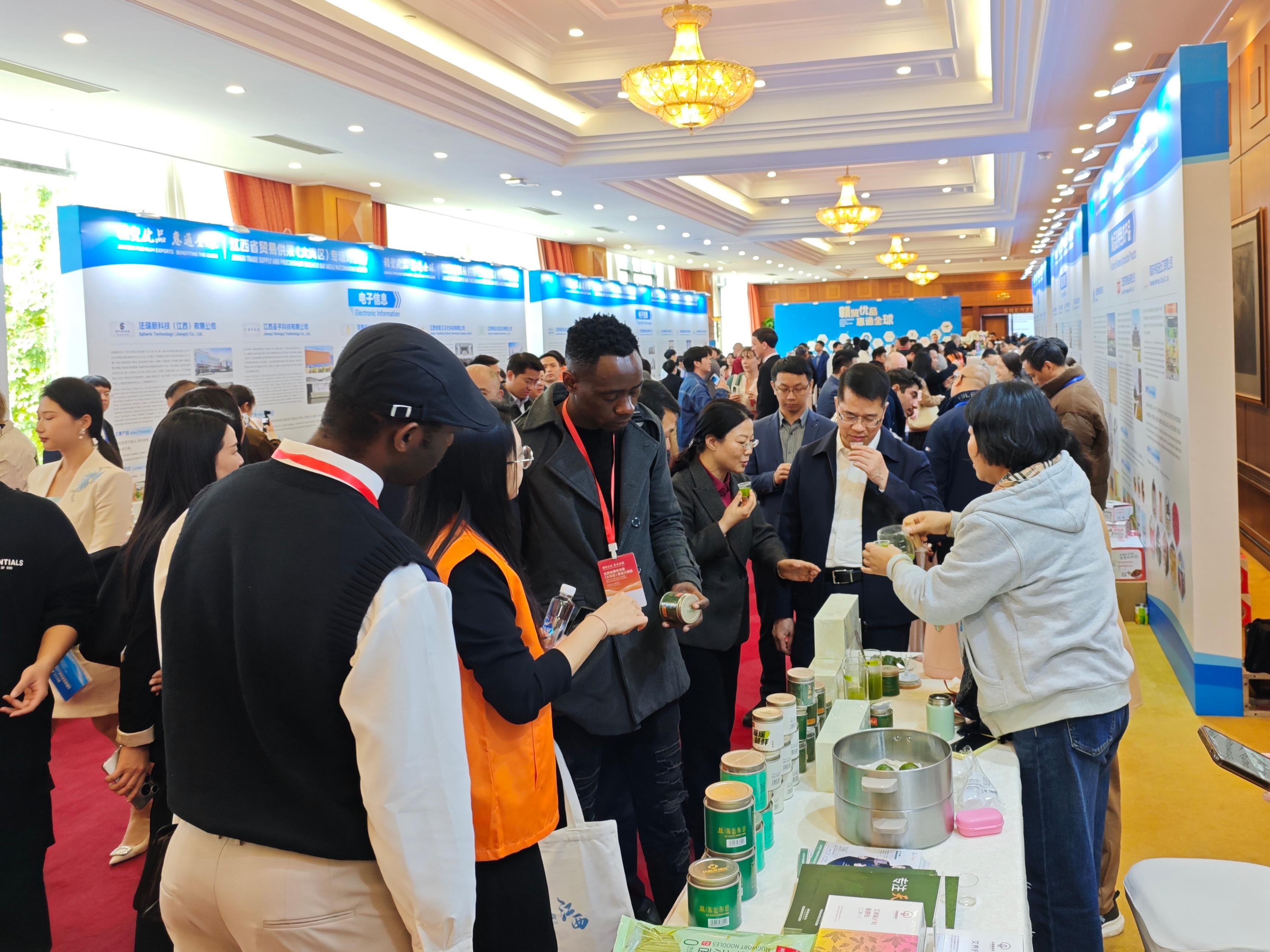 「贛貿優品 惠通全球」國內首場貿易供采對接會在深圳召開