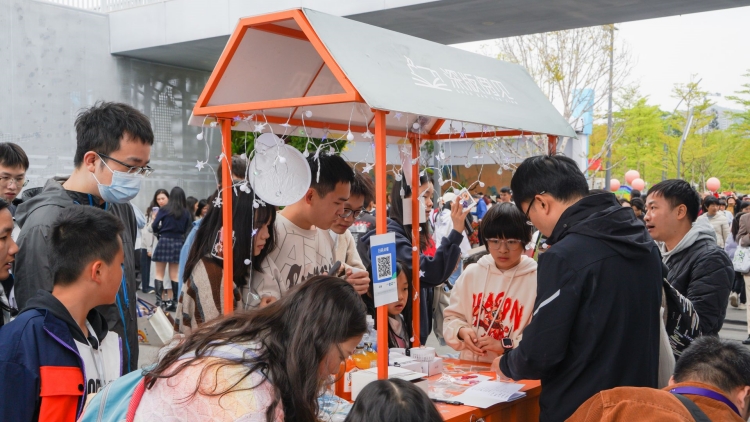 花園大賽「人氣旺」 周邊商圈「消費火」