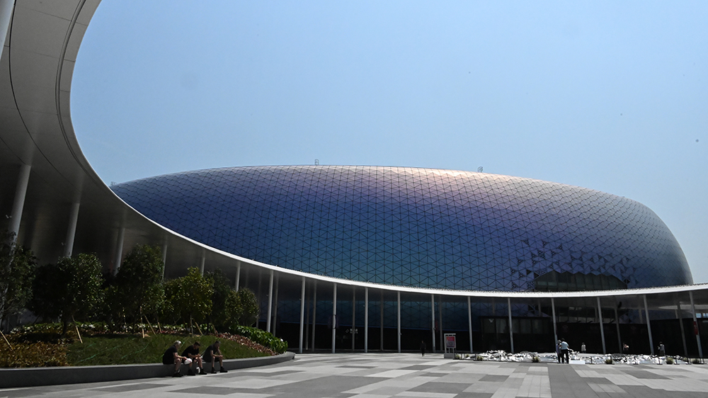 持過期門票闖啟德體育園 警拘3內地男女