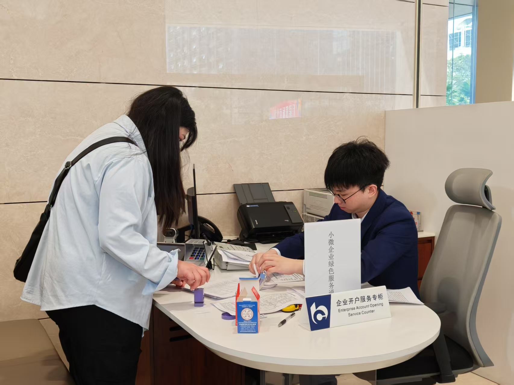 桂南寧面向東盟國家積極建設金融開放門戶核心區