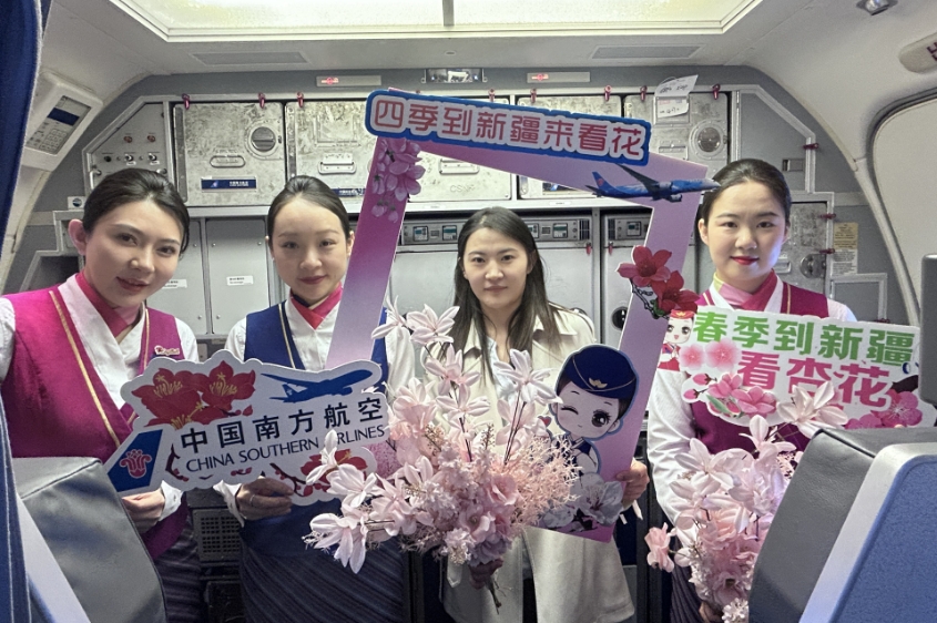 賞花航班起航 南航邀您共赴新疆春日盛宴