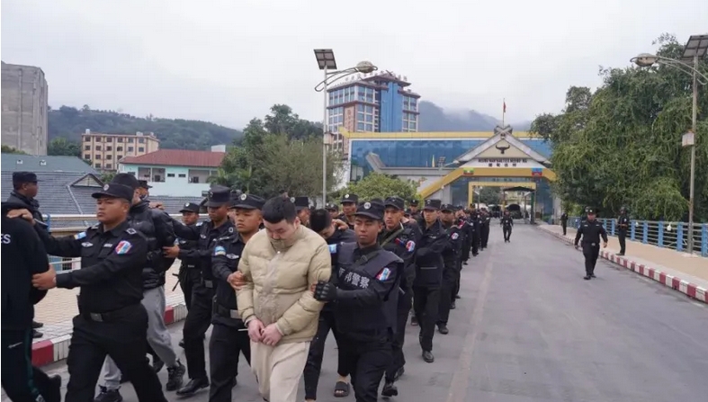 緬甸向中國移交在緬抓獲920余名跨境電詐中國嫌犯