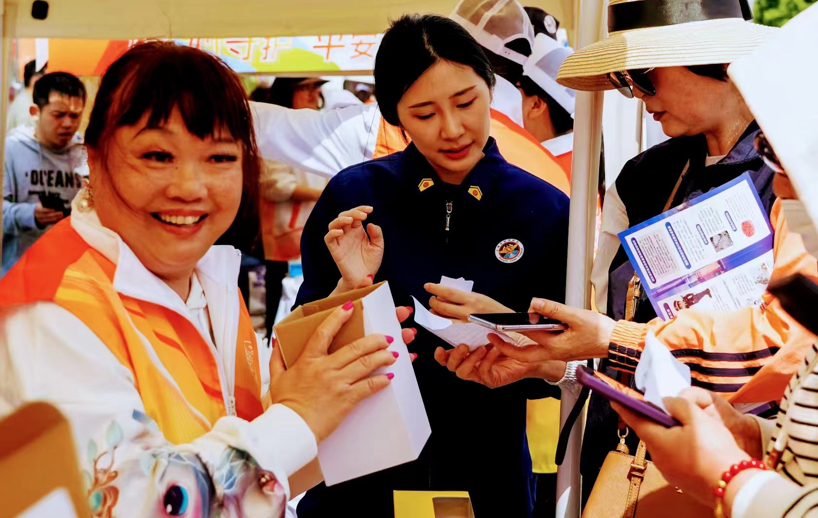 普陀平安志願服務築牢新防線