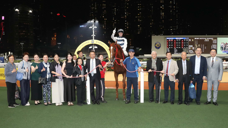 有片 | 再挫獎星開出翻版連贏 香港神駒勇奪韓國馬事會錦標