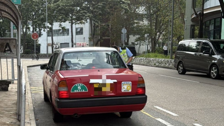 五一黃金周警方打擊的士違例 發6張告票