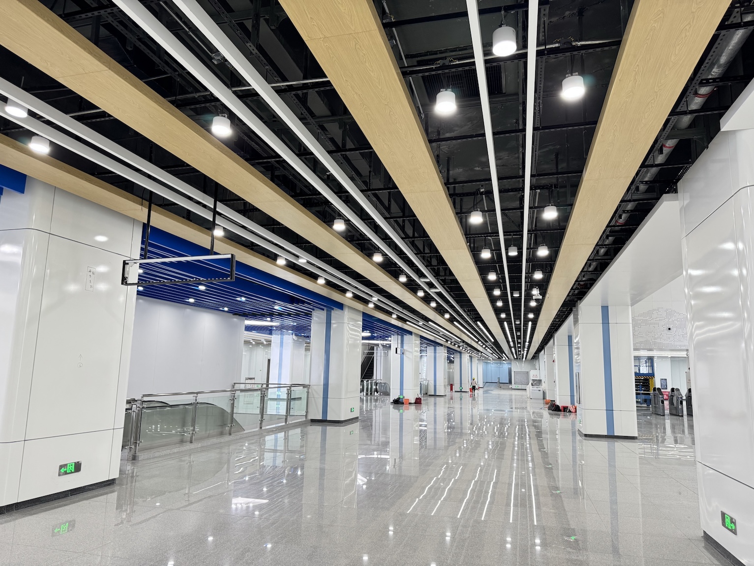 廣州地鐵十號線年內開通段全部車站移交運營調試