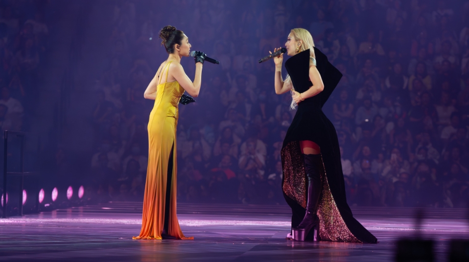 有片丨【娛樂】鄭秀文澳門演唱會開鑼胡定欣任首場嘉賓