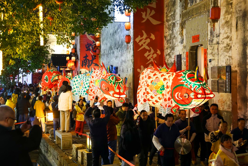 別樣風情活力空前 文旅融合的屯溪「腔調」