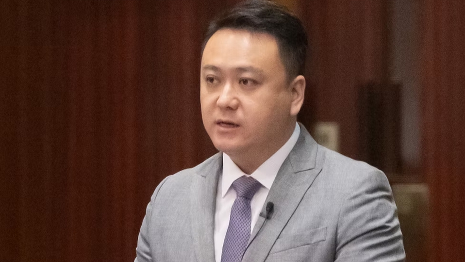 李世榮促政府提升公路維修保養能力