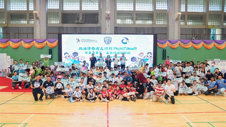 警方非華裔青年反恐閃避球體驗圓滿舉行 麥美娟親臨主禮為青年打氣