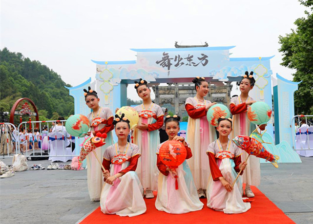 皖黟縣西遞鎮：創新傳承 千年古鎮舞翩躚