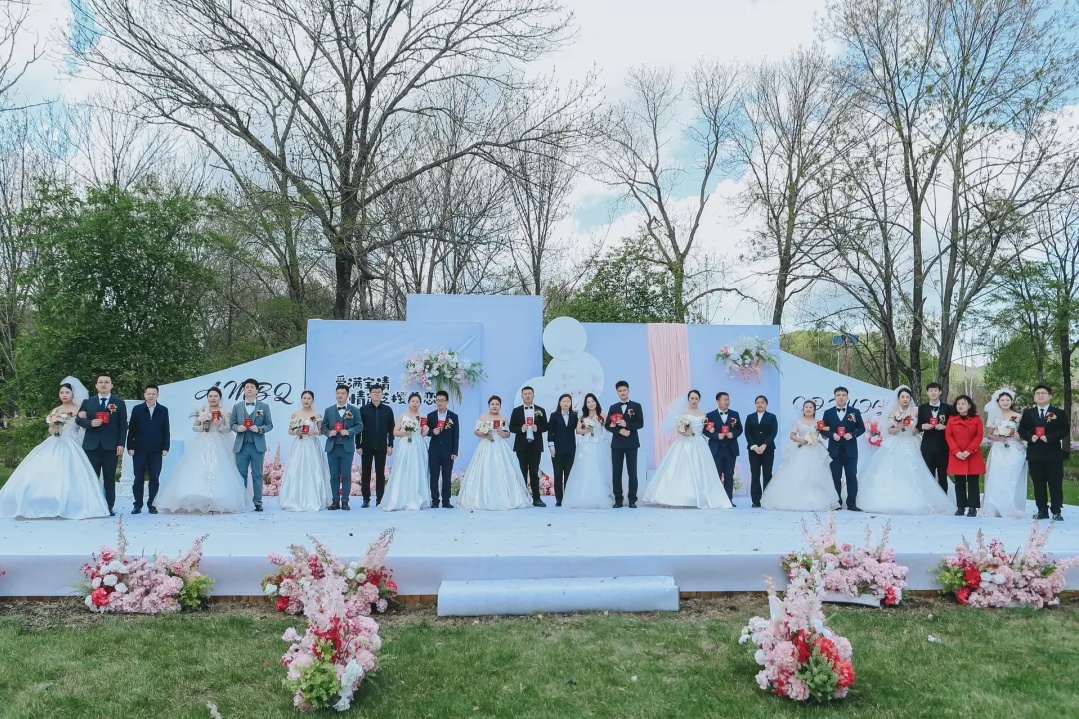 以花為媒，愛滿寶清！黑龍江寶清縣第三屆集體婚禮浪漫舉行