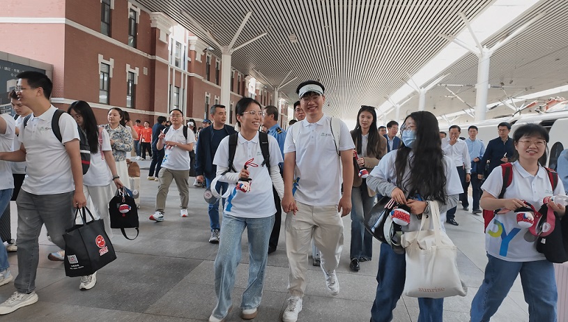 194名北京高校博士乘「興瀋英才」列車赴沈  共赴「博士瀋陽行」之約