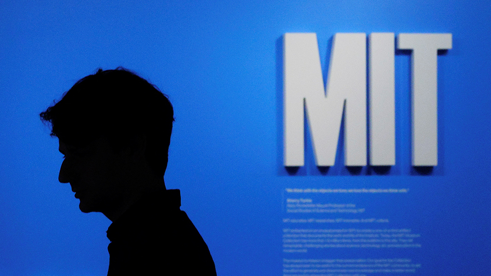特朗普大砍科研撥款衝擊美高校預算 麻省理工擬縮減研究生招生規模