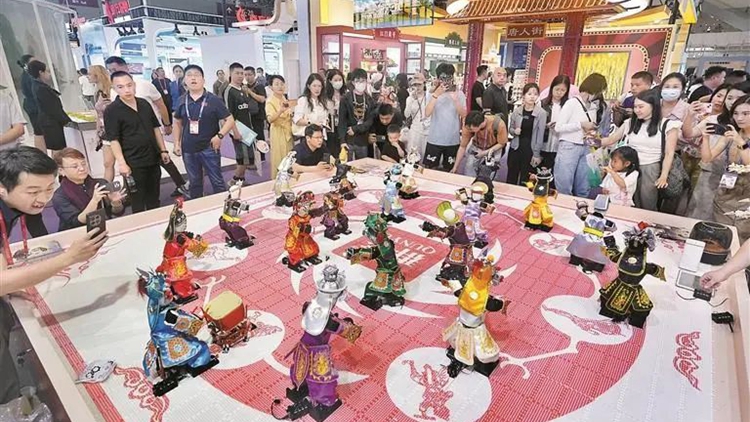 文博會首日交易火爆 全球買家簽單忙