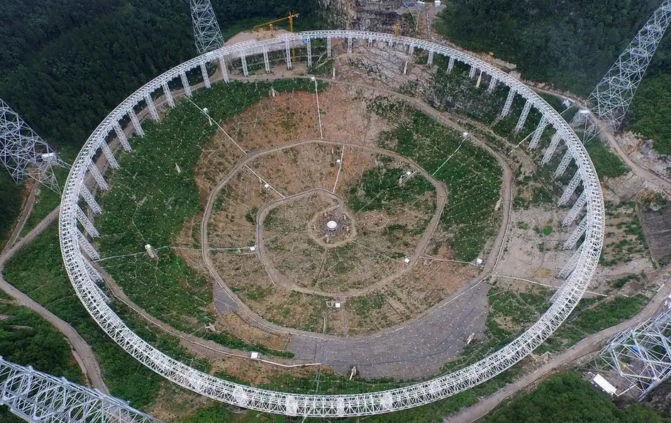 中國科學家通過「中國天眼」發現罕見掩食脈衝星