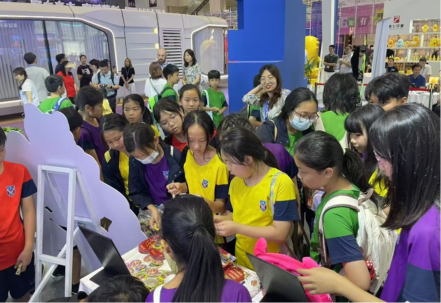 文博會前海文化成果亮點紛呈  國際學校師生組團參觀打卡