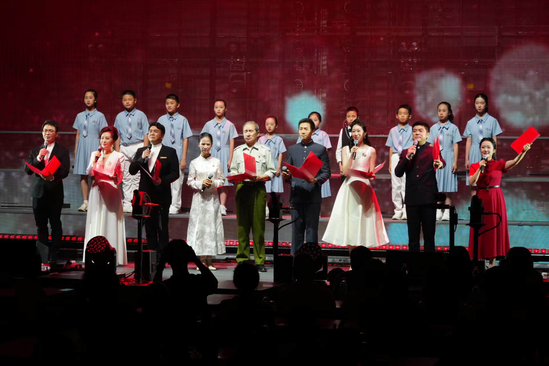 以藝術之聲傳遞溫暖力量！「心向陽光·禮讚生命」2025年武江區朗誦音樂會圓滿舉行