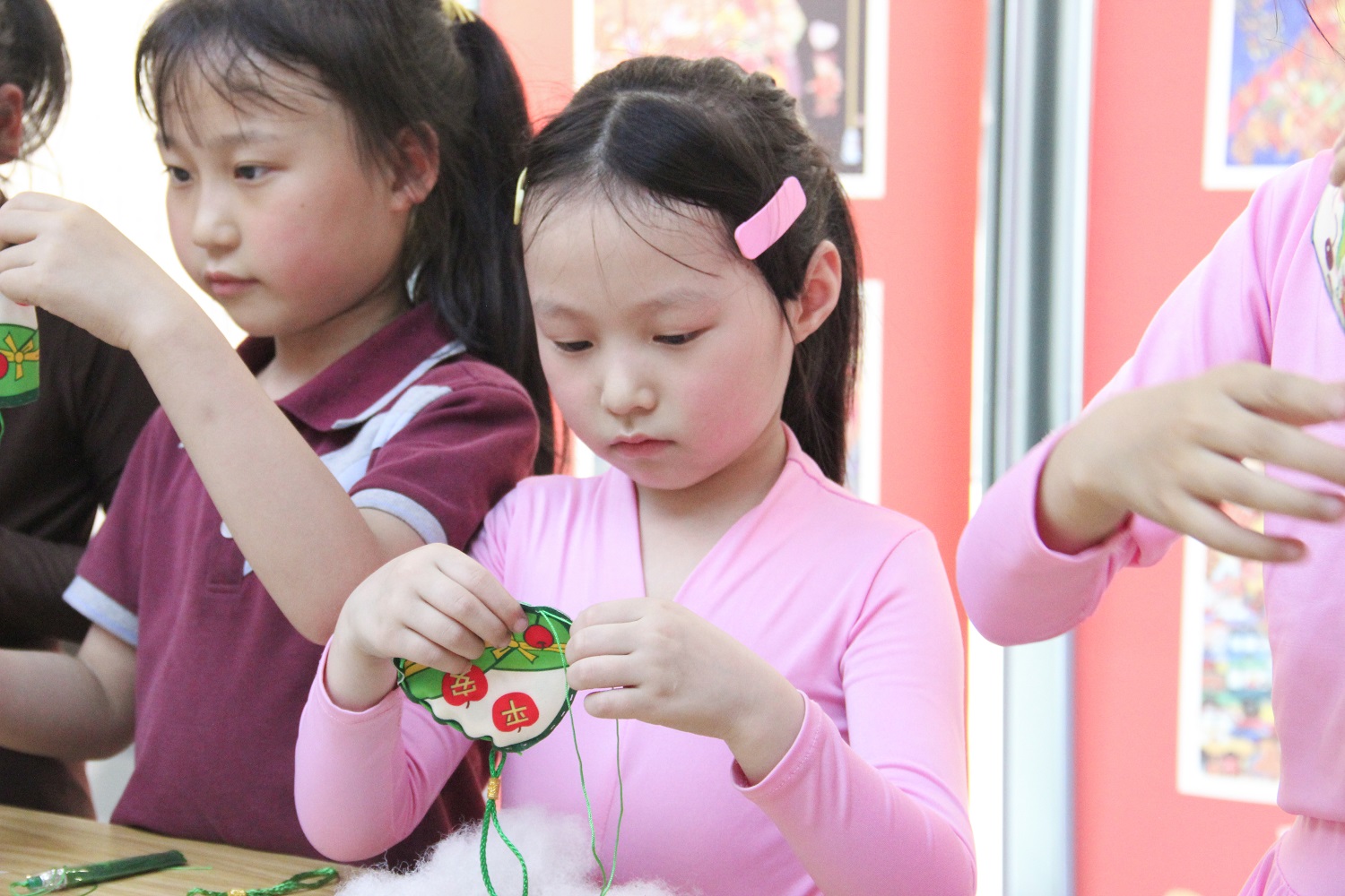 四川梓潼：粽葉飄香迎端午 老少同樂慶六一