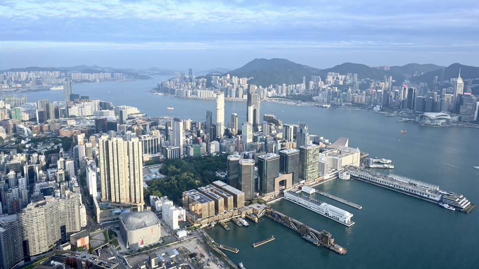 【名家指點】從羅奇「唱衰」到「看好」 思考香港發展邏輯與其在中美新博弈中的地位作用