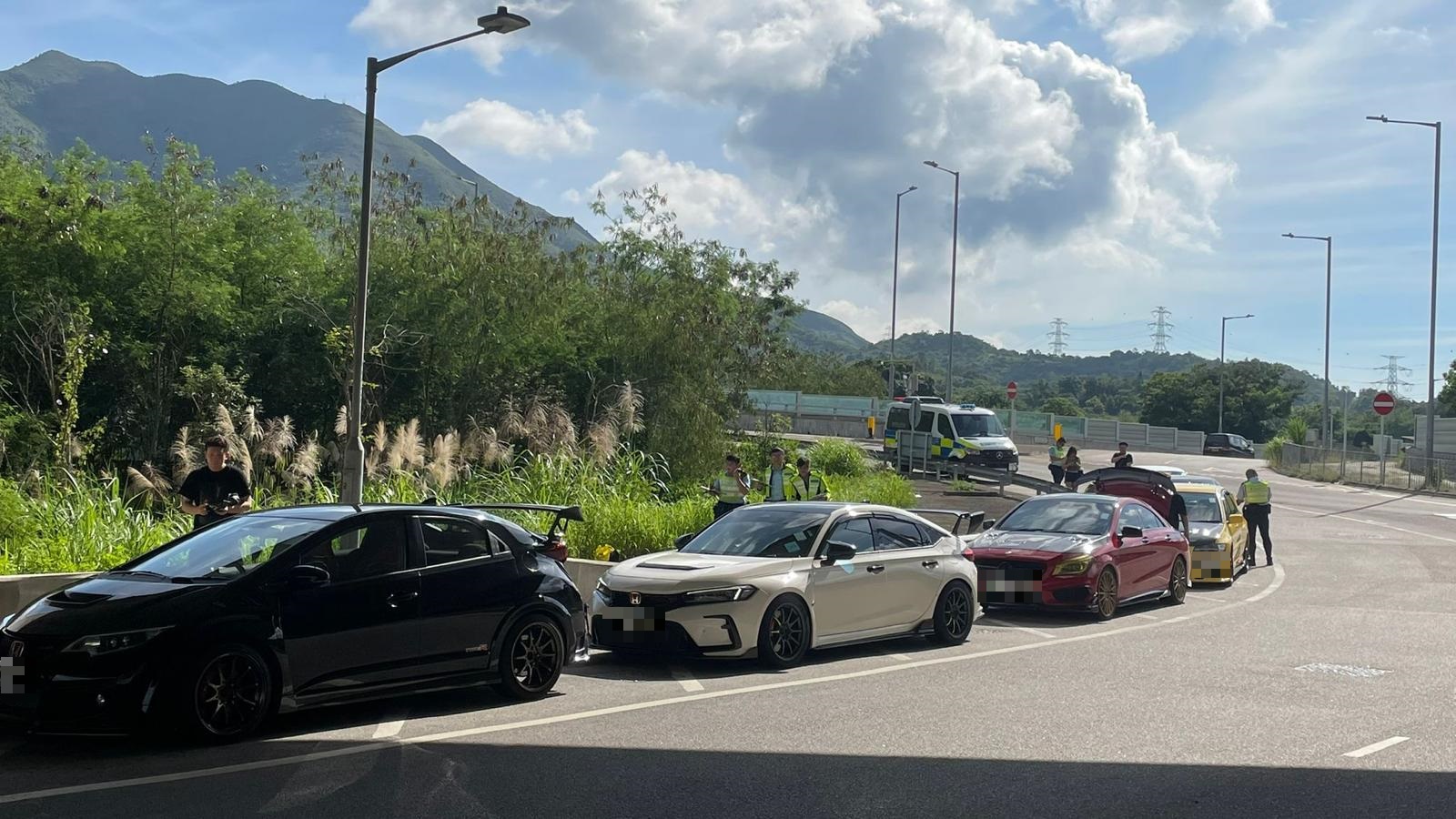 警方新界北打擊交通違例 發100張告票扣留12輛車