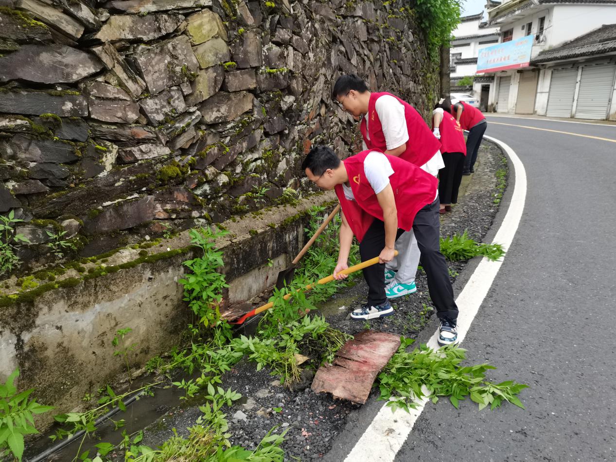 皖黟縣洪星：聞「汛」而動  織密安全「防護網」