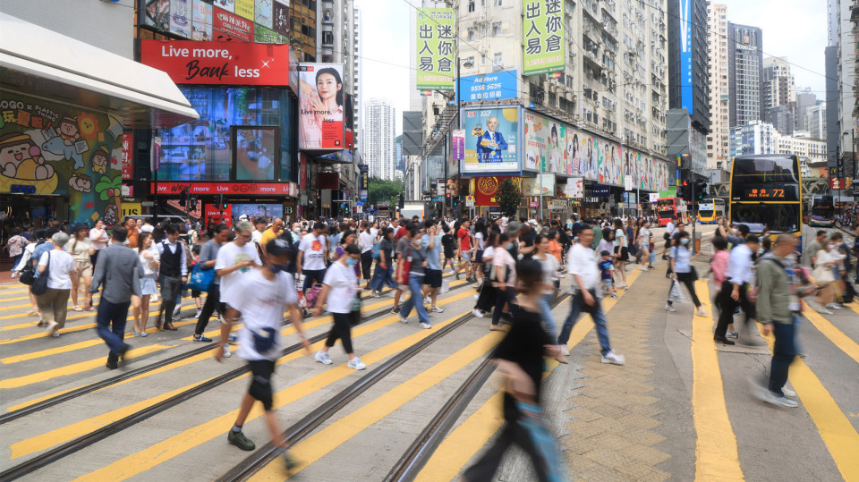 【名家指點】香港「搶人才」成績斐然 留住人才久久發功