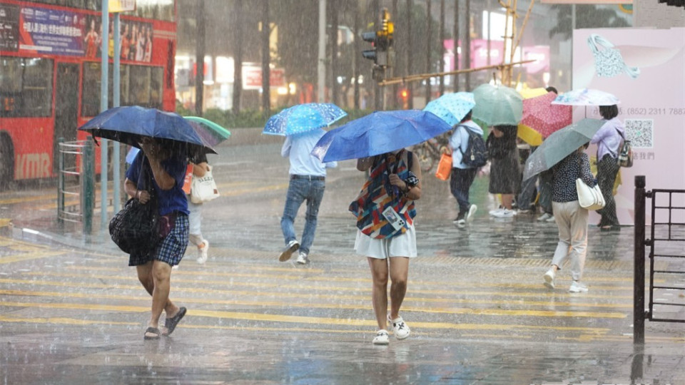 黃雨警告信號生效 本港市區及新界北部錄得約40毫米雨量