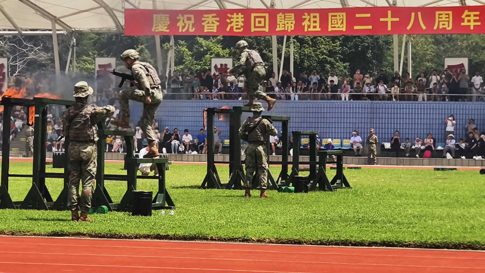 解放軍駐香港部隊舉辦「七一」軍營開放活動