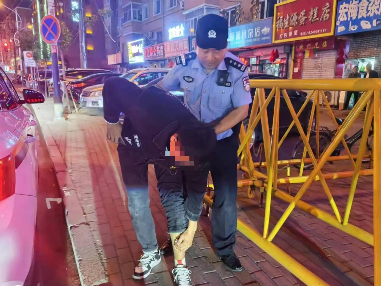 冰城公安化身群眾身邊的「守護藍」