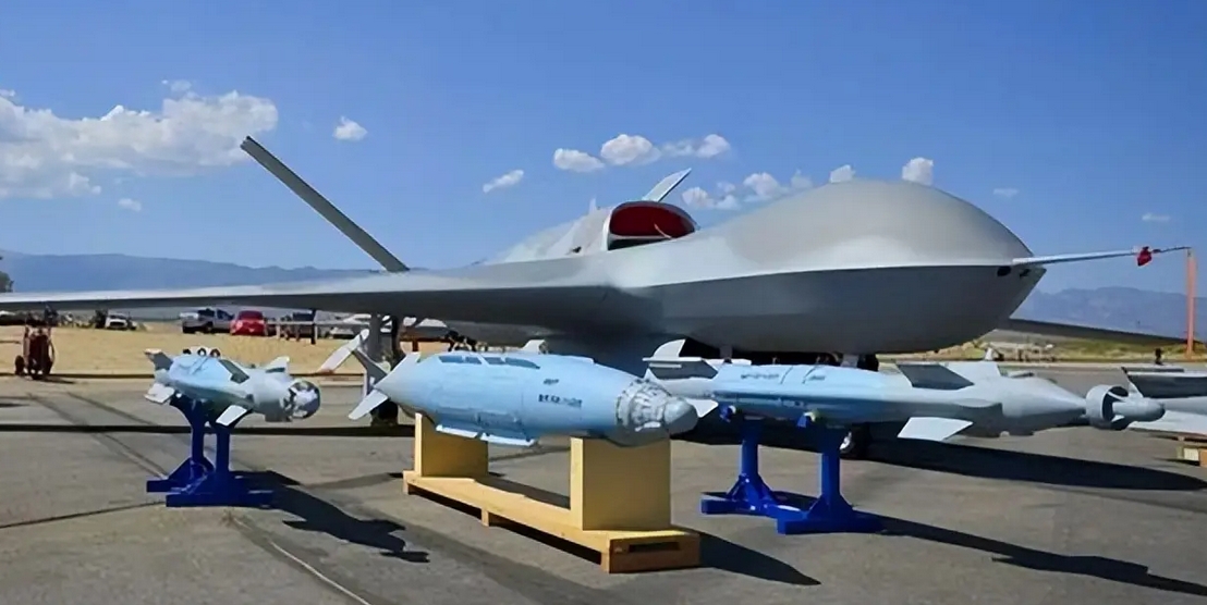 九三勝利日閱兵：既有傳統主戰力量展示，又有新域新質力量參閱