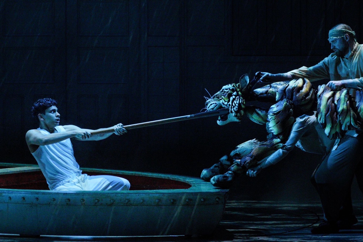 【藝術】《少年派的奇幻漂流》漂來香港  控偶x舞麒麟東西文化碰撞