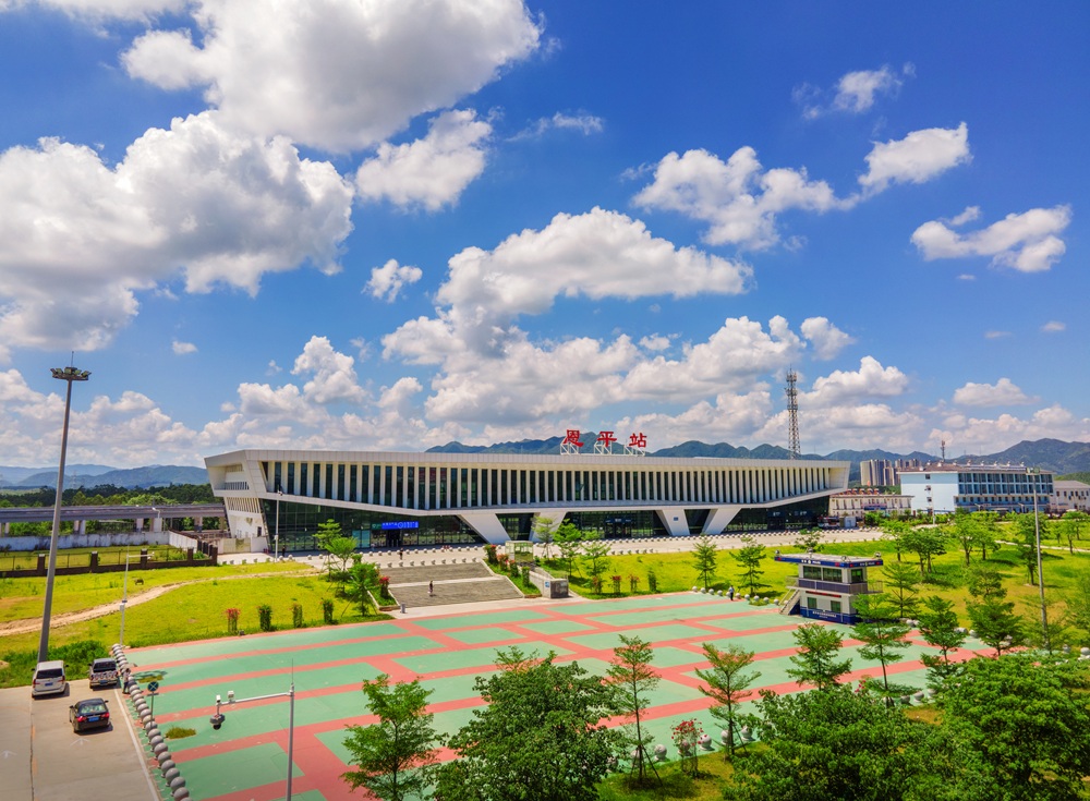 香港高鐵七月一日零時起可直達江門恩平
