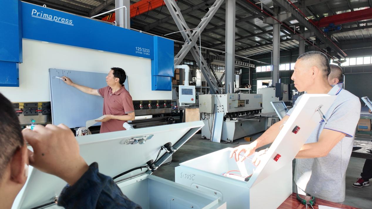 培育更多「藍領」人才  皖黃山市電工技師研修班在屯溪圓滿結業