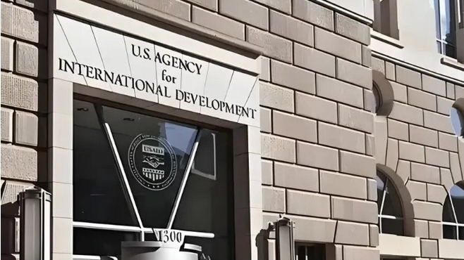 英媒：美國政府撤資 多所英國大學研究項目「停擺」