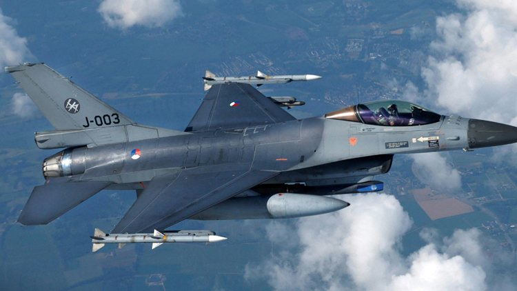 烏軍稱烏一架F-16戰機墜毀 機上飛行員陣亡