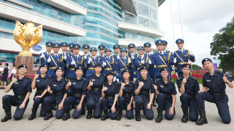 香港回歸28周年 | 懲教署儀仗隊參與升旗儀式