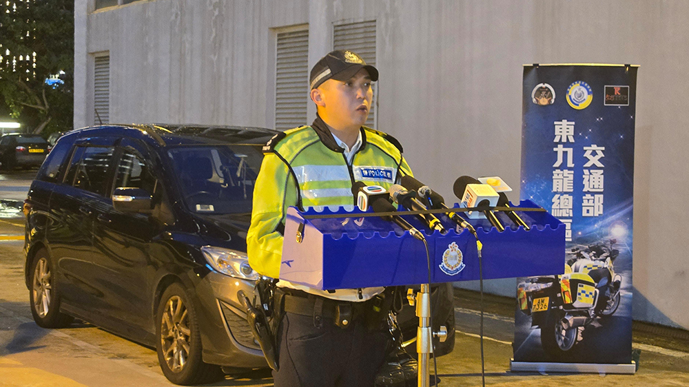 警方打擊白牌車 拘兩司機涉非法載客取酬