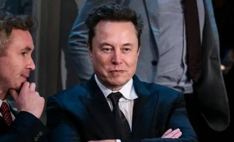 國際觀察丨「億萬富翁們的權力遊戲」——起底「美國黨」背後的美國政治困局 