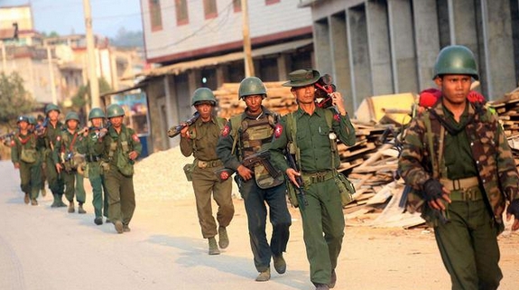 印度官員：緬甸爆發激烈戰鬥，大量民眾逃往印度