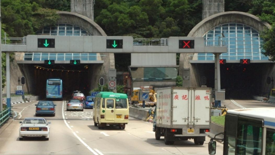 政府建議香港仔隧道和城門隧道收費增至8元 中九龍繞道收費8元