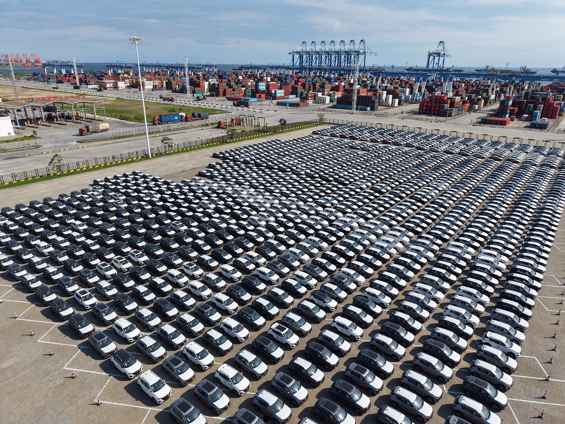 西部陸海新通道推動「中國造」「西部造」汽車加速出海