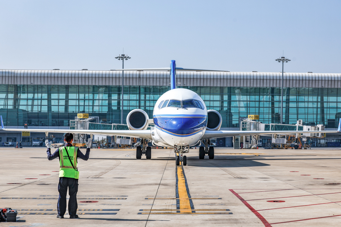 有片︱國產C909客機南航運營五載 旅客運輸量累計超440萬人次