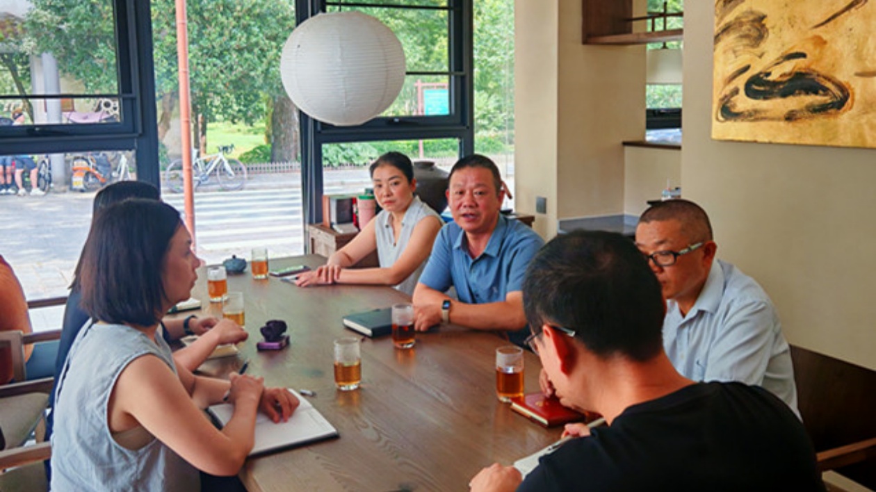 皖祁門人社：「敲門」送服務 「陪跑」解需求