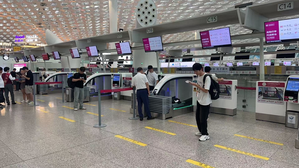 20日15時起深圳機場已恢復運行